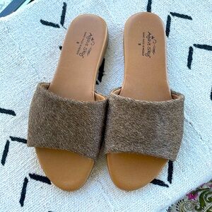 Agave Sky NWOT Soft Brown Cowhide Sandals Size‎ 8